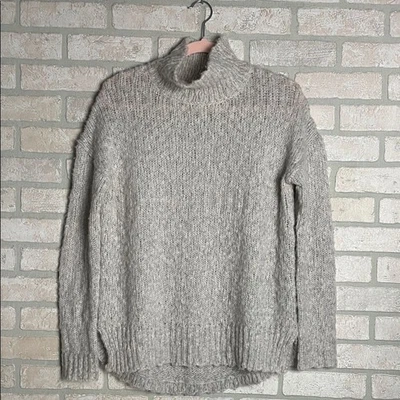 Velvet by Graham & Spencer Light Gray turtleneck Sweater size small wool blend - Image 1 of 4
