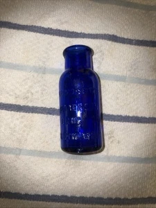 Vintage Cobalt Blue Bromo-Seltzer Emerson Drug Co. Baltimore Advertising Bottle - Picture 1 of 7