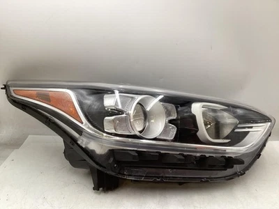 2013 VOLKSWAGEN CC Right Headlamp (xenon, HID), w/o running lamps - Изображение 1 из 4