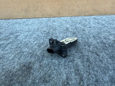 INFINITI Q50 Q60 2016-2024 OEM SENSOR DE FLUJO DE AIRE MÁSICO MONTAJE MAF VR30DDTT 3.0T Foto 1 de 4