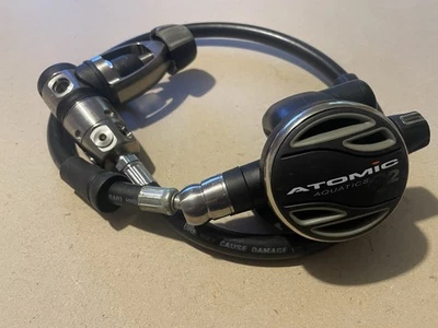 Atomic Aquatics Regulator T2 Titanium Swivel Sealed Yoke First & Second Stage - Image 1 of 4