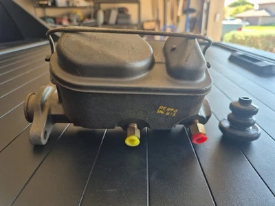 Brake Master Cylinder For 1976-1977 Ford Bronco NP894XJ Gold -- New - Image 1 of 4