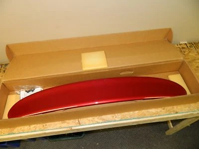 Nuevo alerón tapa maletero trasero rojo metálico Ford Escort Trace OEM Foto 1 de 4