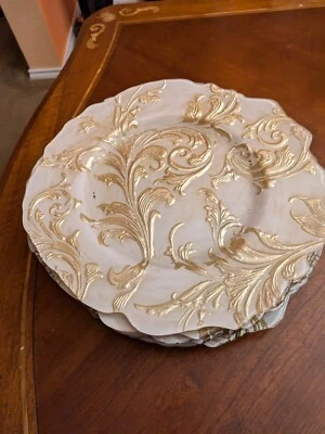 Charge it by Jay Vanessa placa de cargador de oro Foto 1 de 4