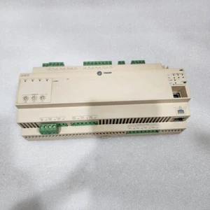 TRANE UC600 PROGRAMMABLE CONTROLLER X13651548-01 REV 102 - Picture 1 of 7