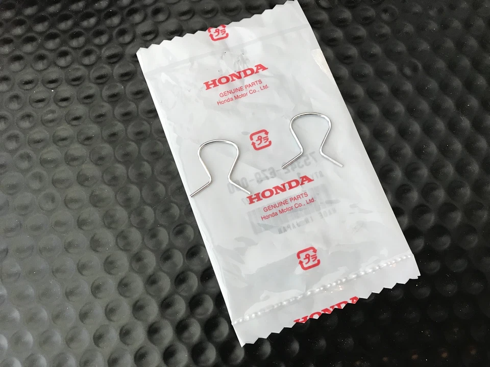 GENUINE OEM HONDA ACURA DOOR WINDOW REGULATOR CRANK HANDLE RETAINING CLIP SET - Image 1 of 1