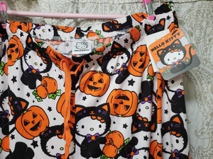 Hello Kitty Sz Medium Halloween Cats/Pumpkins Pajama Pants NEW W/ Tags - Picture 1 of 4