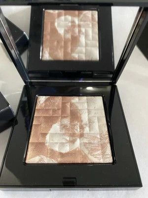 Bobbi Brown Highlighting Powder, Pink Glow, Full Size, 8g, New In The Boxes - Image 1 of 4