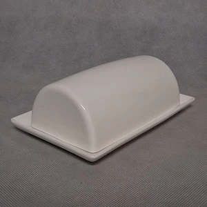 Oslo Bread + Butter Butter Dish With Lid White Porcelain 7" x 4.5" x 2.5" - Picture 1 of 9