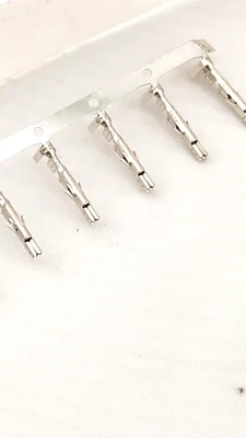 2.5K PARTIAL REEL MOLEX 39000213  F Crimp Term Tin over Phsphr Bronze 24-18 AWG - Image 1 of 4