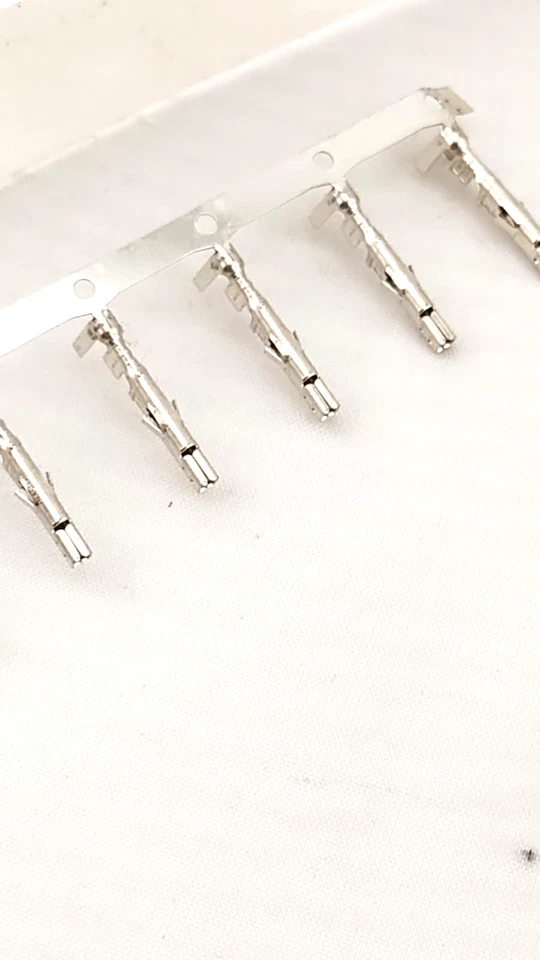 2.5K PARTIAL REEL MOLEX 39000213  F Crimp Term Tin over Phsphr Bronze 24-18 AWG - Image 1 of 4