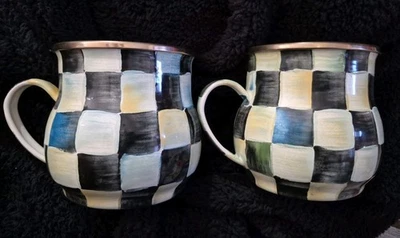 Juego de 2 tazas de café esmaltadas Courtly Check Camp de Mackenzie Childs nunca usadas  Foto 1 de 4
