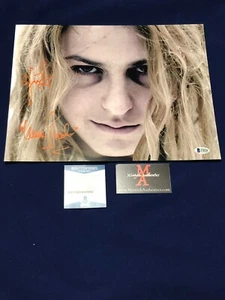 FOTO SCOUT TAYLOR-COMPTON AUTOGRAFATA FIRMATA 11x14 ROB ZOMBIE HALLOWEEN BECKETT - Foto 1 di 2