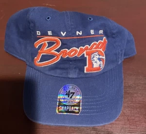 '47 Marke Denver Broncos Unisex verstellbare Druckknopflasche NFL Mütze marineblau neu mit Etikett - Bild 1 von 2