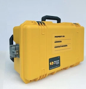 Pelican Storm Hard Case im2500 Carry On Pull Out Handle Wheels No Foam Yellow - Picture 1 of 10