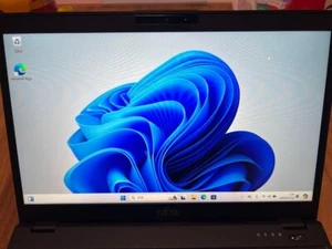 Fujitsu Lifebook U939/B Core i5-8365U SSD 256GB RAM 4GB - Picture 1 of 7
