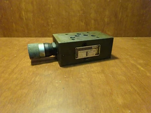 Bosch 811 103 066 regulator (no key) hydraulic - Picture 1 of 3