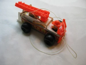 Fisher Price Holz Feuerwehr Feuerwehrauto Leiter ausziehbar! - Bild 1 von 9
