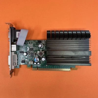 Inno3D GeForce GF8400GS PCIe Graphics Card 512Mb VGA S-video DVI - Image 1 of 4