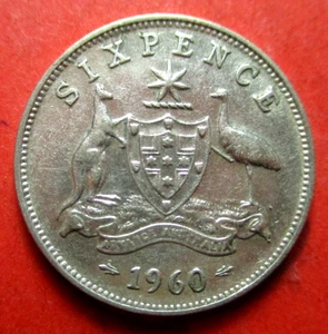 1960 AUSTRALIAN SIXPENCE COIN - 0.5 SILVER - # 75/9/25 - Picture 1 of 3