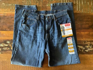 Wrangler 5 Star Premium Men's Jeans Relaxed Seat And Thigh Size 34x32 New w/Tags - Picture 1 of 12