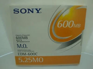 Sony Magneto Optical Disk 600MB 5.25MO, EDM-600C - NEW - Foto 1 di 1