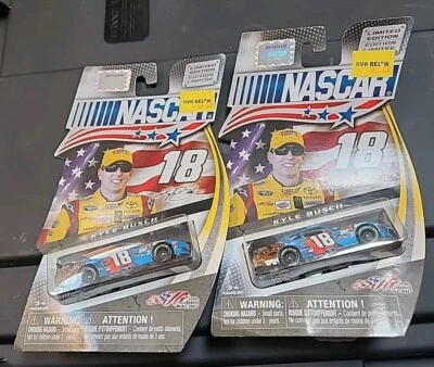 (2) Kyle Busch 2012 rojo, blanco y azul M&M's 1/64 NASCAR Spin Master Foto 1 de 4