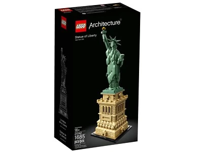 LEGO ARCHITECTURE: Statue of Liberty (21042) Brand New Sealed - Image 1 of 4