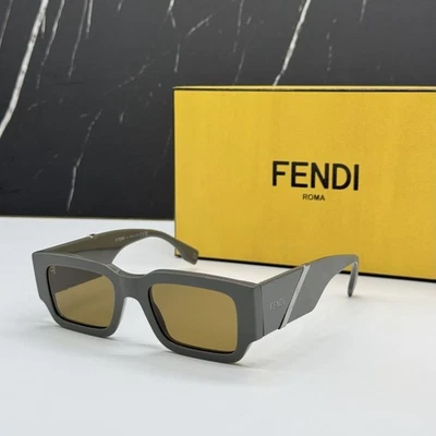 NOVO ÓCULOS DE SOL FENDI MASCULINO FE40131I 20E FENDI MARROM QUADRADO - Imagem 1 de 4