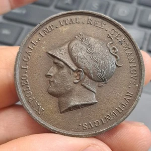1805 NAPOLEON MEDAL FOR CAPTURE OF VIENNA - Picture 1 of 2