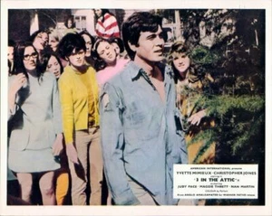 3 THREE IN THE ATTIC CHRISTOPHER JONES LOBBY CARD RARE - Picture 1 of 1