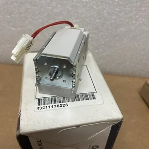 LS Is susol SHT 100-130V AC/DC UTS800/1200 MCCB ACCESSORY DEVICE - Picture 1 of 12