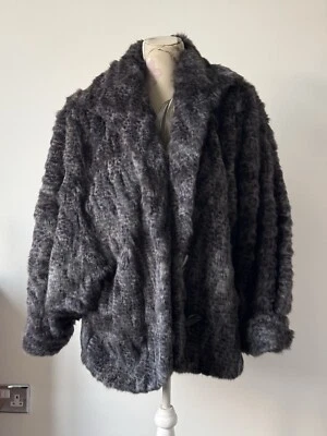 Real Fur Coat Size 16 Silver Fox Fur? - Image 1 of 4