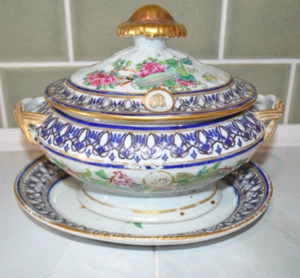 Antique gilt chinoiserie famile rose lidded tureen underplate insects 19th cent - Picture 1 of 13