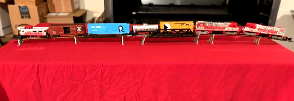 Ho Scale Silver Streak W/ dummy  5  Cars Power Power Track rerailer 36x54 Brass - Image 1 of 4