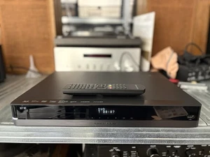 Harman/Kardon BDT30 3D BluRay Player mit Fernbedienung - Bild 1 von 5