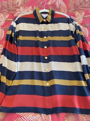 BARGAIN on Gorgeous MAGGIE LONDON 100% Silk Charmeuse Long Sleeve Blouse Sz 10 - Image 1 of 4