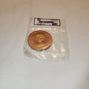 Vintage neue Bronze-Gedenkmedaille 1973 Mary Brooks Direktorin der Münze - Bild 1 von 2