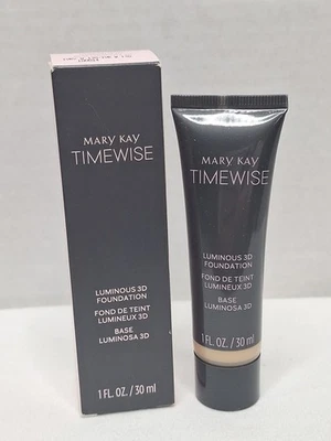 Mary Kay Timewise Luminous 3D Foundation Ivory W 130 100014 Normal to Dry - Image 1 of 4