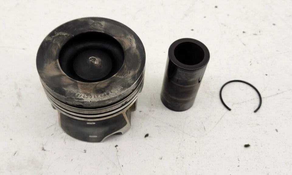 2008 - 2010 Ford F250 F350 F450 6.4L Powerstroke Diesel Piston - Image 1 of 4