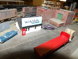 N SCALE "WISHY WASHY LAUNDROMAT" CUSTOM MADE BY BURT INDUSTRIES - Picture 1 of 5