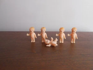 Muñecas miniatura de plástico vintage Hong Kong - Imagen 1 de 4