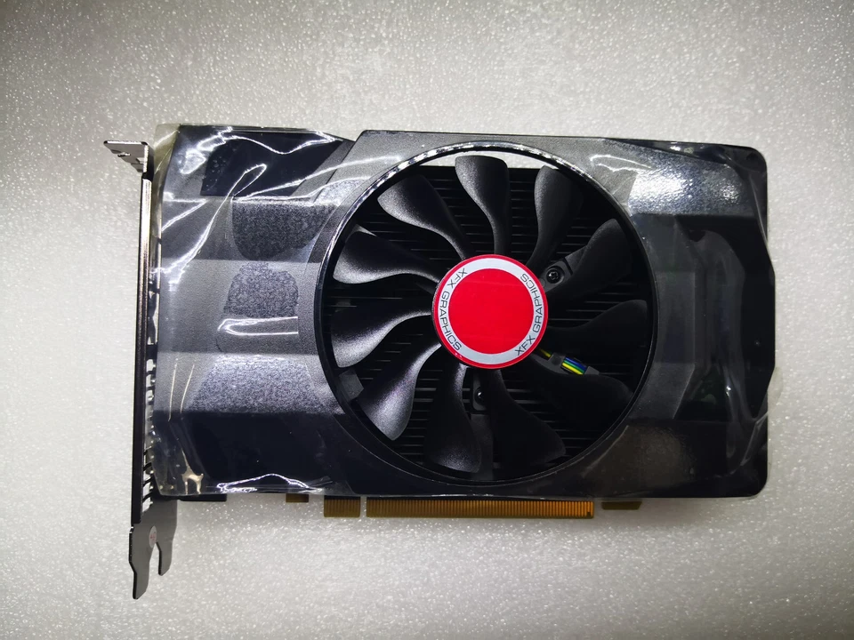  XFX AMD Radeon RX550 4GB GDDR5 PCI-E Graphics Video Card DP DVI HDMI - Image 1 of 4