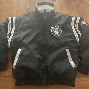 Vintage Pro Player Foot Locker Oakland LA Raiders Jacket Size M NFL Football - Picture 1 of 19