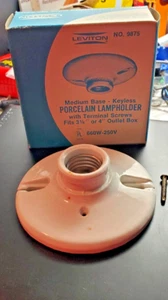 Leviton One No. 9875 Porcelain Pull Chain Lamp-holder NEW Old Stock USA - Picture 1 of 5