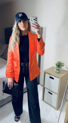 Blazer ALICE & OLIVIA Shanda Jacquard Satinado Coral Talla S  Foto 1 de 4