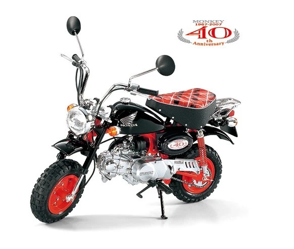 Tamiya 300016032 - 1/6 Honda Monkey Edizione 40° Anniversario - Nuovo - Immagine 1 di 1