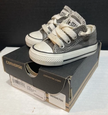 CONVERSE 7J794 Niños Pequeños Talla 2 Chuck Taylor All Star Ox Carbón En Caja Original Foto 1 de 4