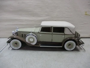 Signature Models 1930 Packard 1/18 - Picture 1 of 6