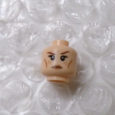 Lego x1 Mini Figure Dual Head, Female, Purple Lips, Glass, 3626cpb0645 (028-190) - Image 1 of 2